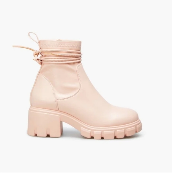 ShoeDazzle Women Size 9 Light Pink Lug Sole Side Zip Booties - Picture 7 of 11